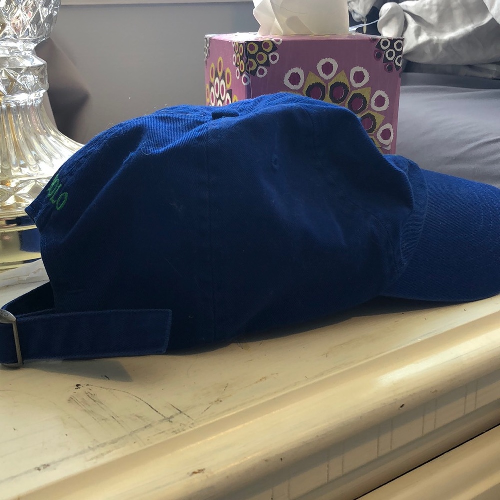 Hat - Picture 2 of 3